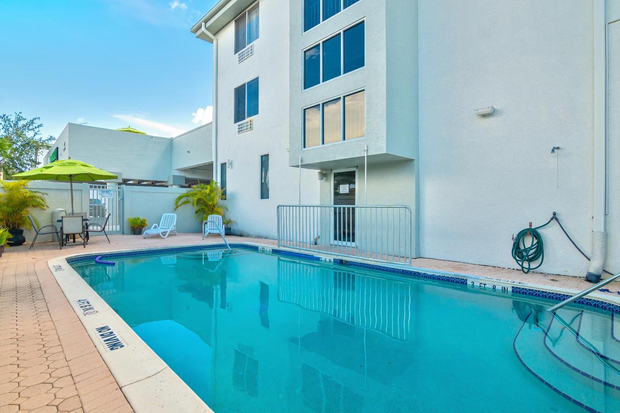 Naples Park Central Hotel Luaran gambar
